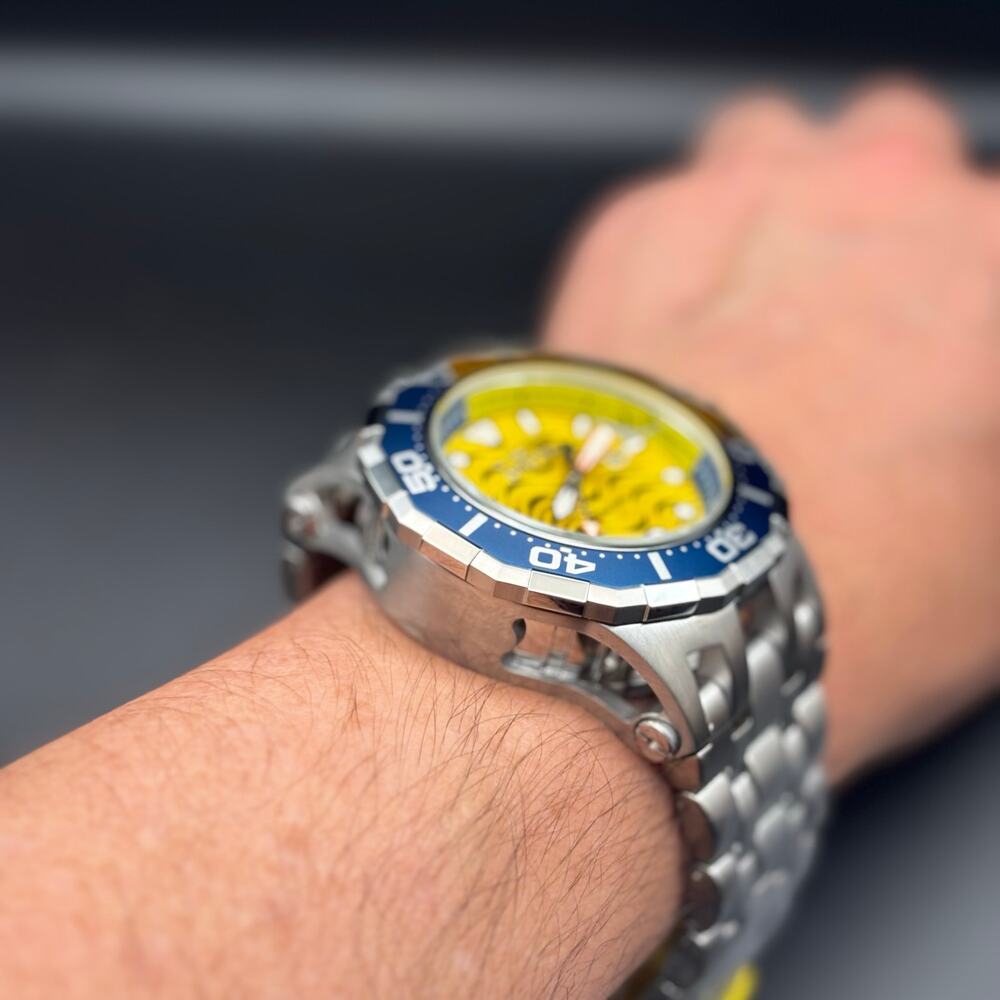 Invicta 47844 Pro Diver Wave Scuba Yellow Dial Blue Bezel Steel Alum Men's Watch - Picture 4 of 16